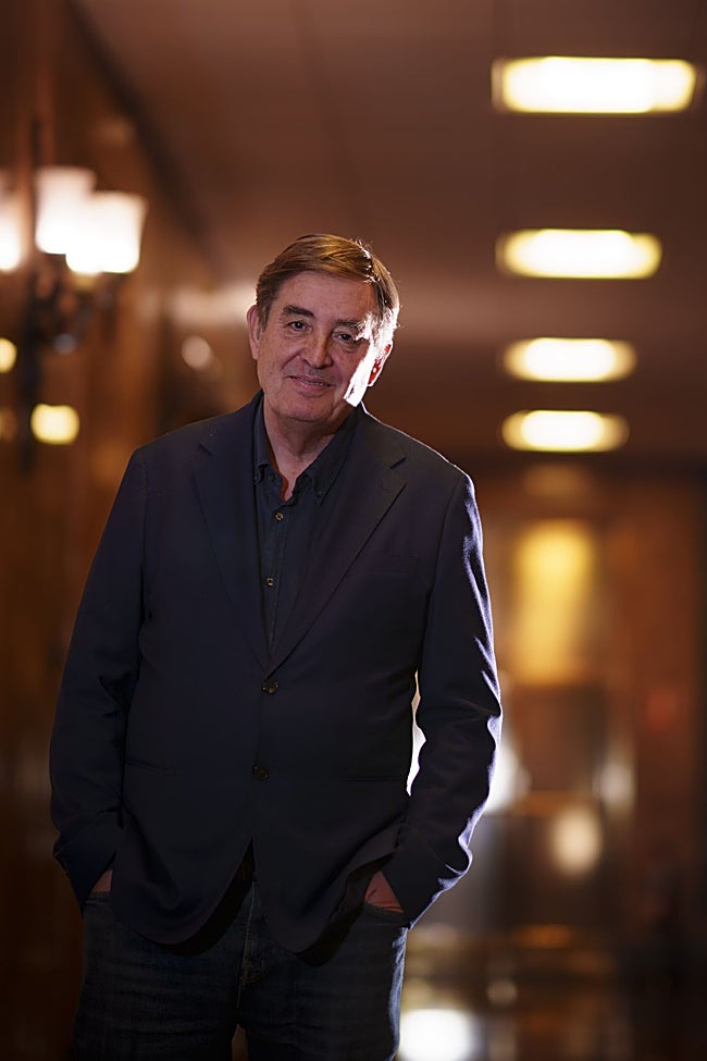 Luis García Montero en al sede central del Cervantes.