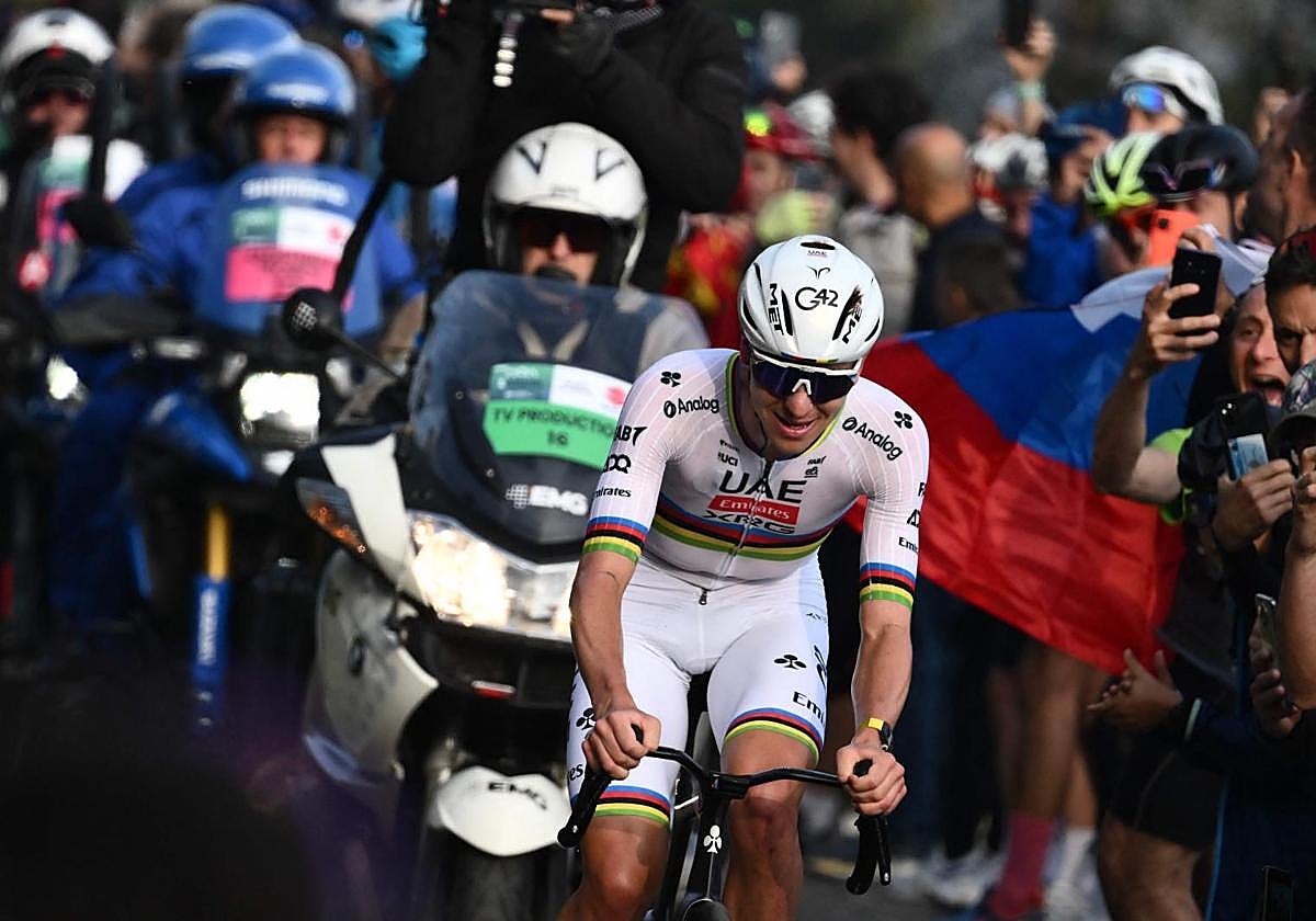 Pogacar, durante el Giro de Lombardía.