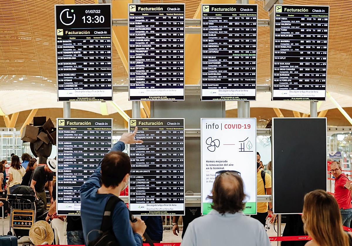 Los aeropuertos españoles registran 30,4 millones de pasajeros en septiembre, un 2,5% más