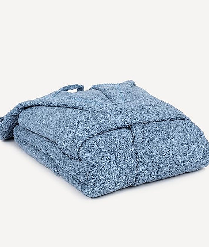 Imagen secundaria 2 - Este albornoz de algodón unisex de TRAMAS+ es perfecto para ti o para un regalo