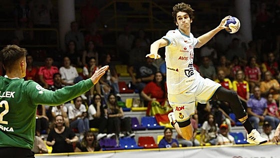 Pablo Urdangarin sigue los pasos de su padre y se convierte en un Hispano