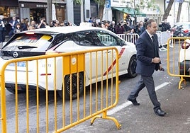 El exministro José Luis Ábalos entrando en el Tribunal Supremo este miércoles