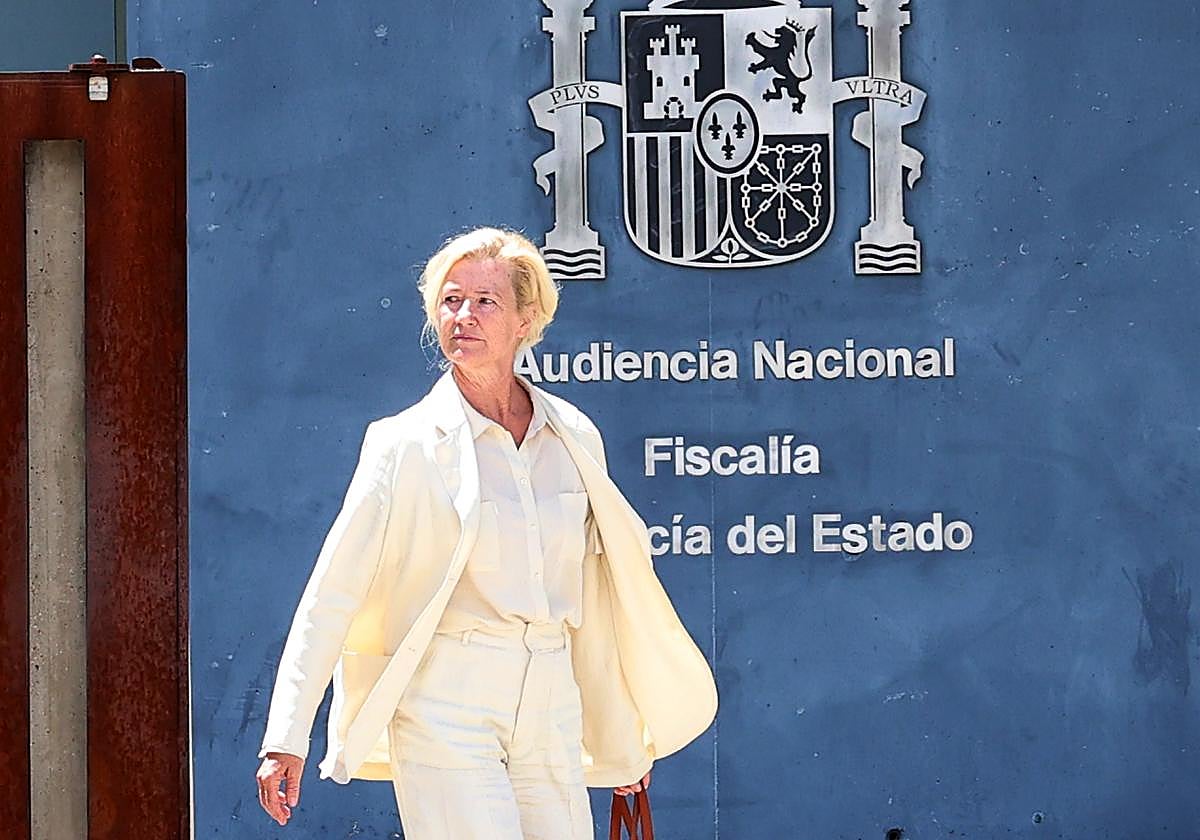 Ana Duato saliendo de declarar en el caso Nummaria.