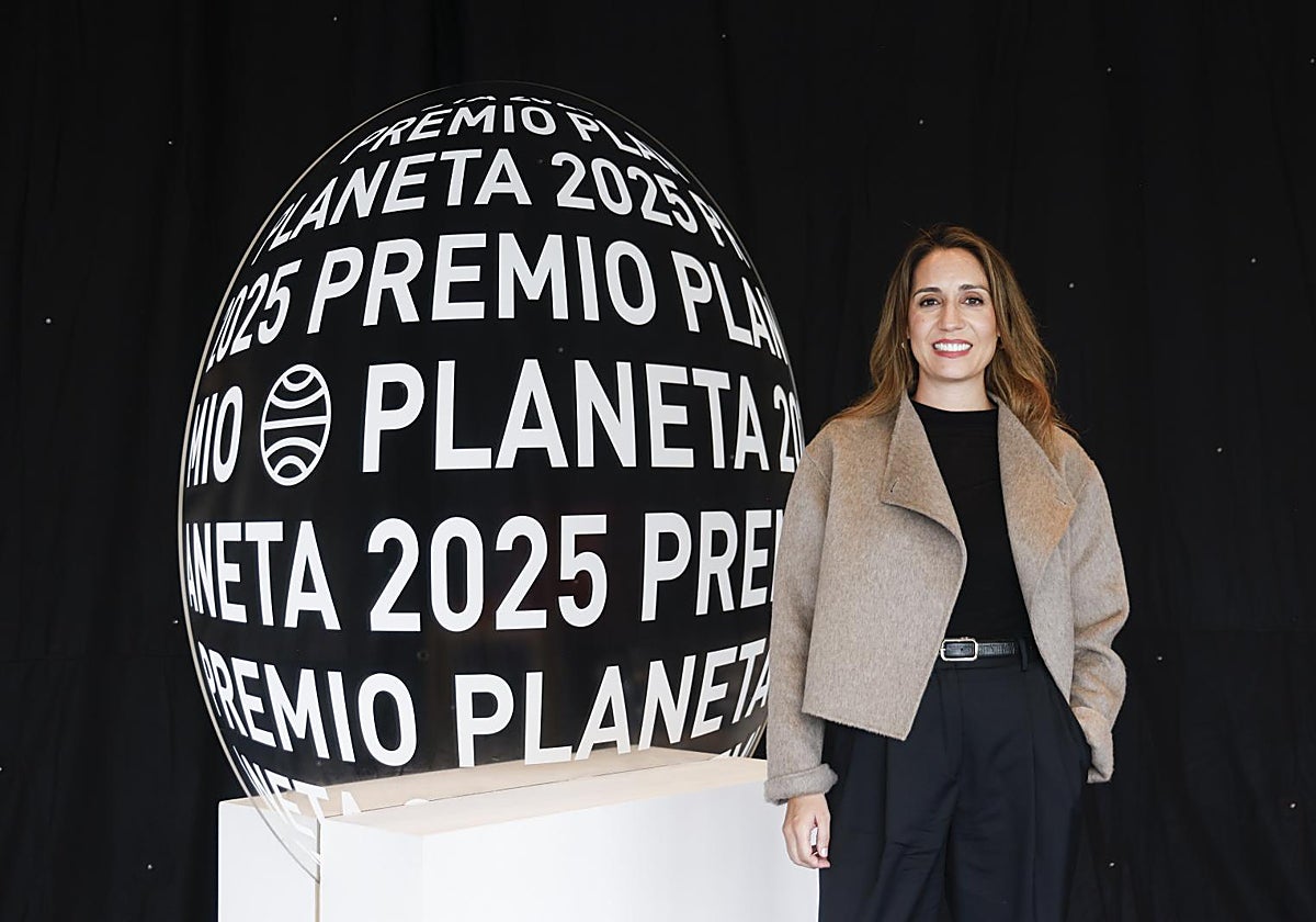 La finalista del Planeta Ángela Banzas.