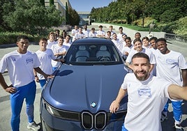 BMW España y el Real Madrid afrontan su cuarta temporada con una nueva flota electrificada: primer equipo masculino de fútbol