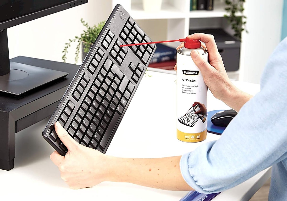Teclados, móviles, ordenadores... Estos sprays de aire comprimido limpian todos tus dispositivos