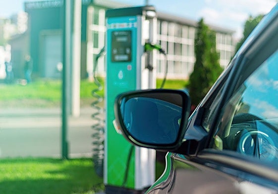 Carga de coche eléctrico