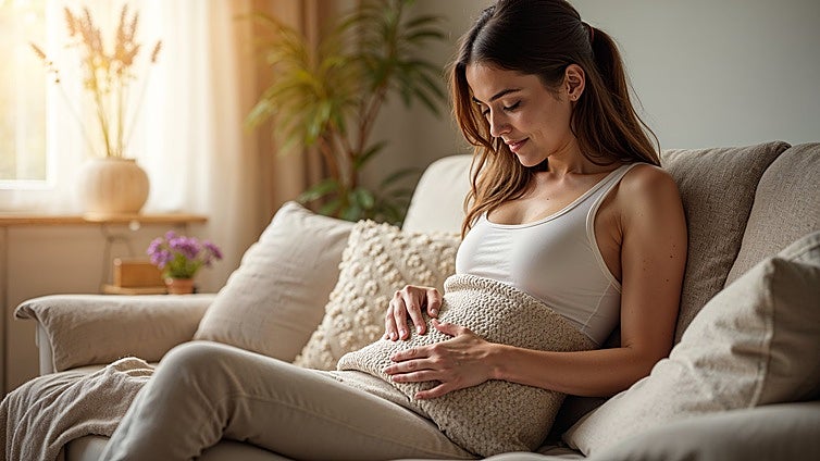 Parches térmicos y sacos de semilla para aliviar el dolor menstrual y continuar tu día