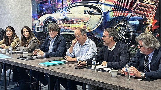 Puigdemont llama a cerrar filas en Junts ante el auge de la ultra Aliança Catalana