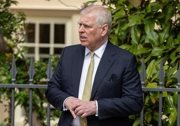 Presión para que el rey Carlos retire a su hermano Andrés el título de príncipe