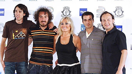 Los clubes de fans plantan a La oreja de Van Gogh tras el regreso de Amaia Montero