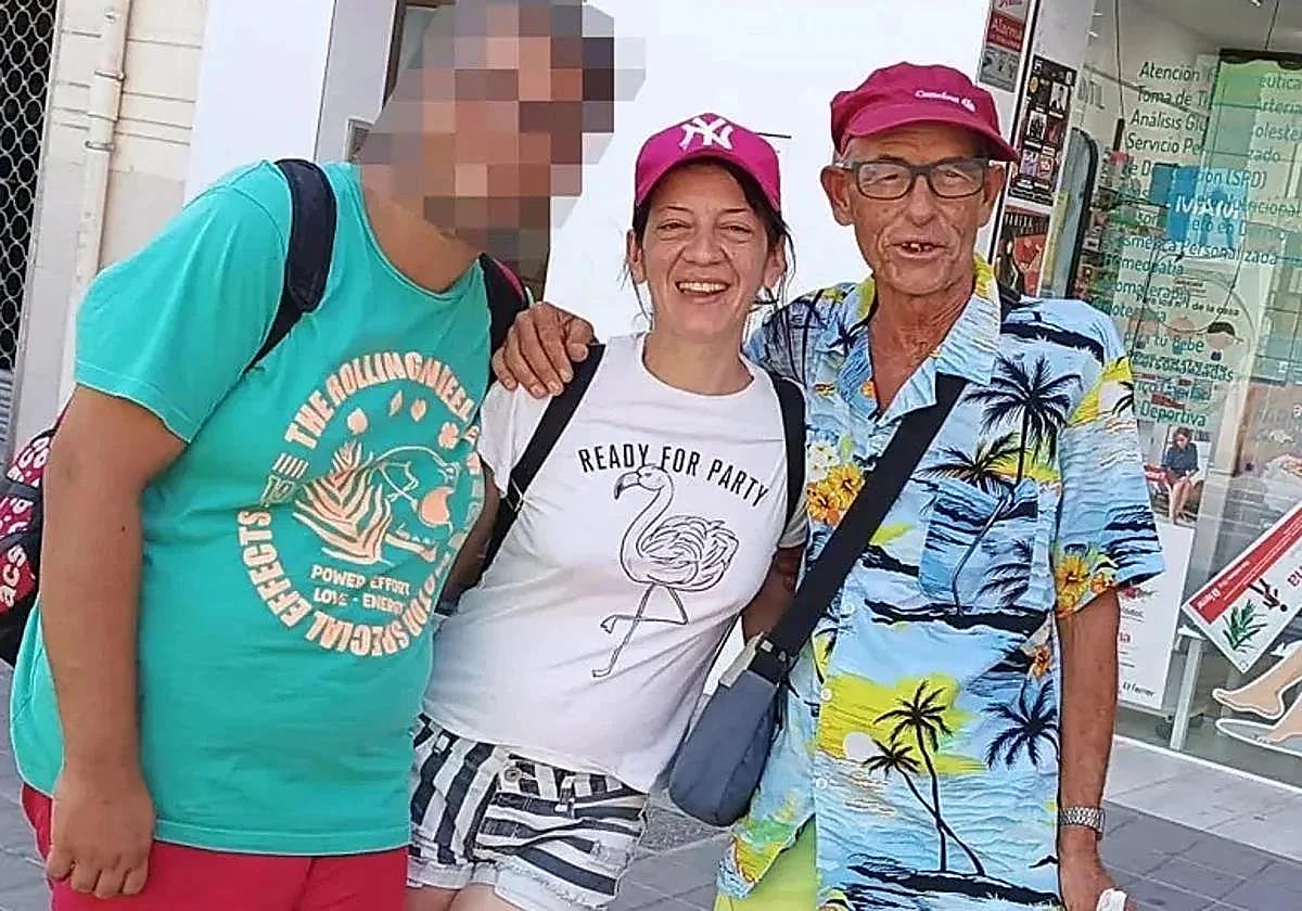 Ester Estepa, junto a José Jurado Montilla, días antes de su muerte.