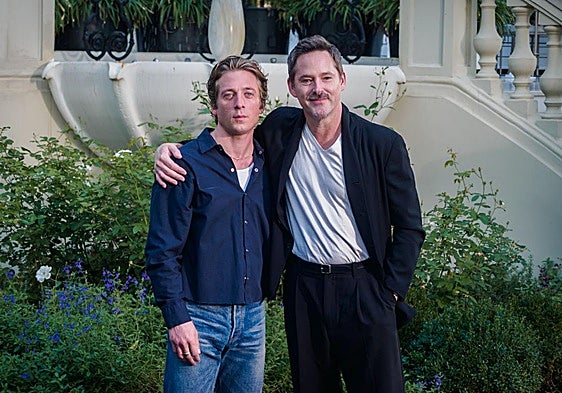 Jeremy Allen White y Scott Cooper, durante la presentación de la película en Madrid.