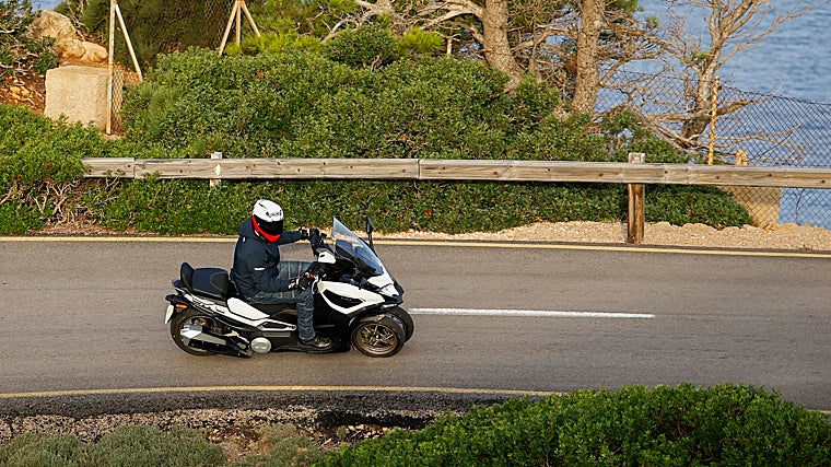 Kymco CV3 575