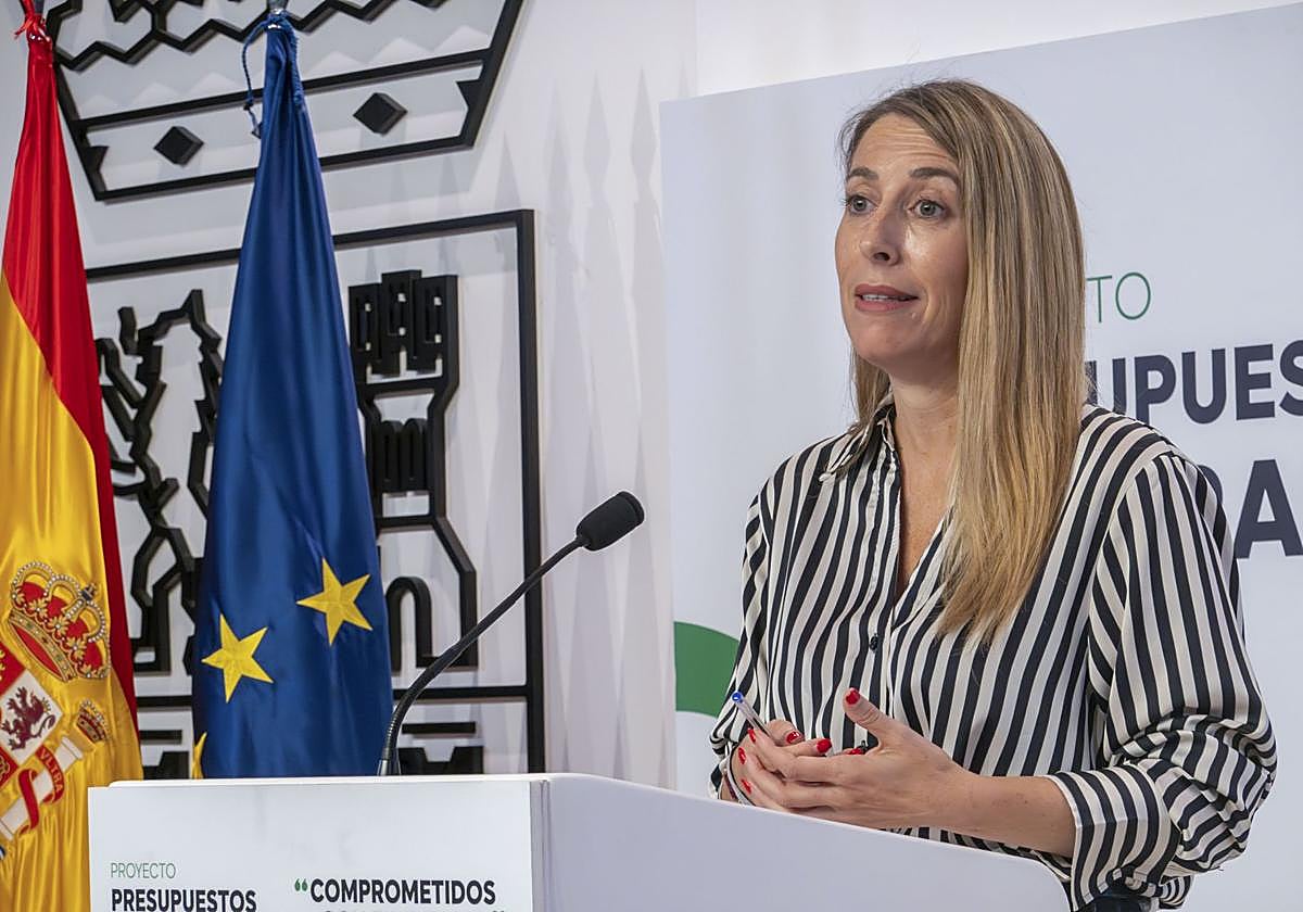 La presidenta de Extremadura, María Guardiola.