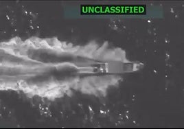 EE UU mantiene los ataques a presuntas narcolanchas y anuncia intervenciones por tierra