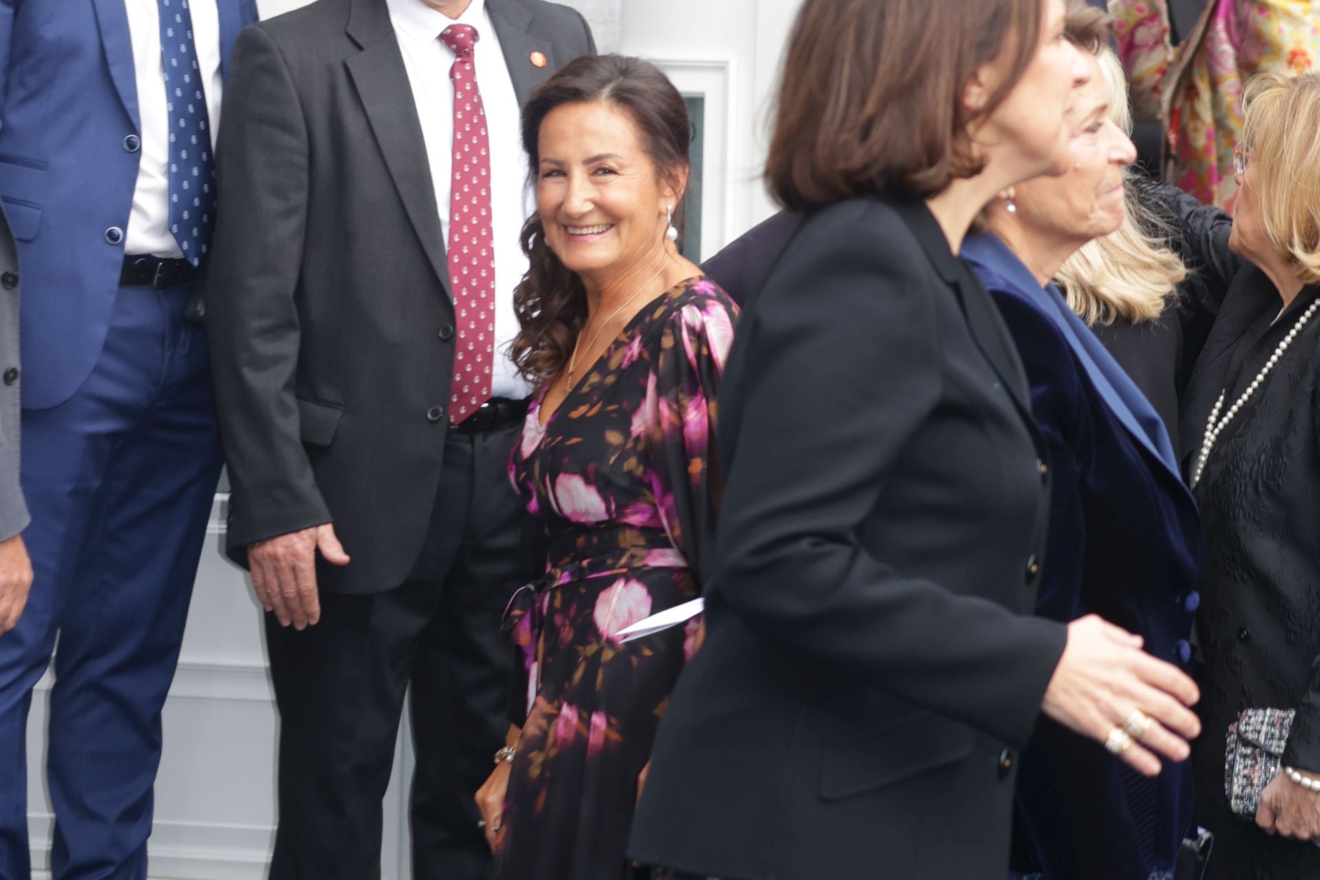 La madre de la reina Letizia, Paloma Rocasolano  a su llegada a la ceremonia.