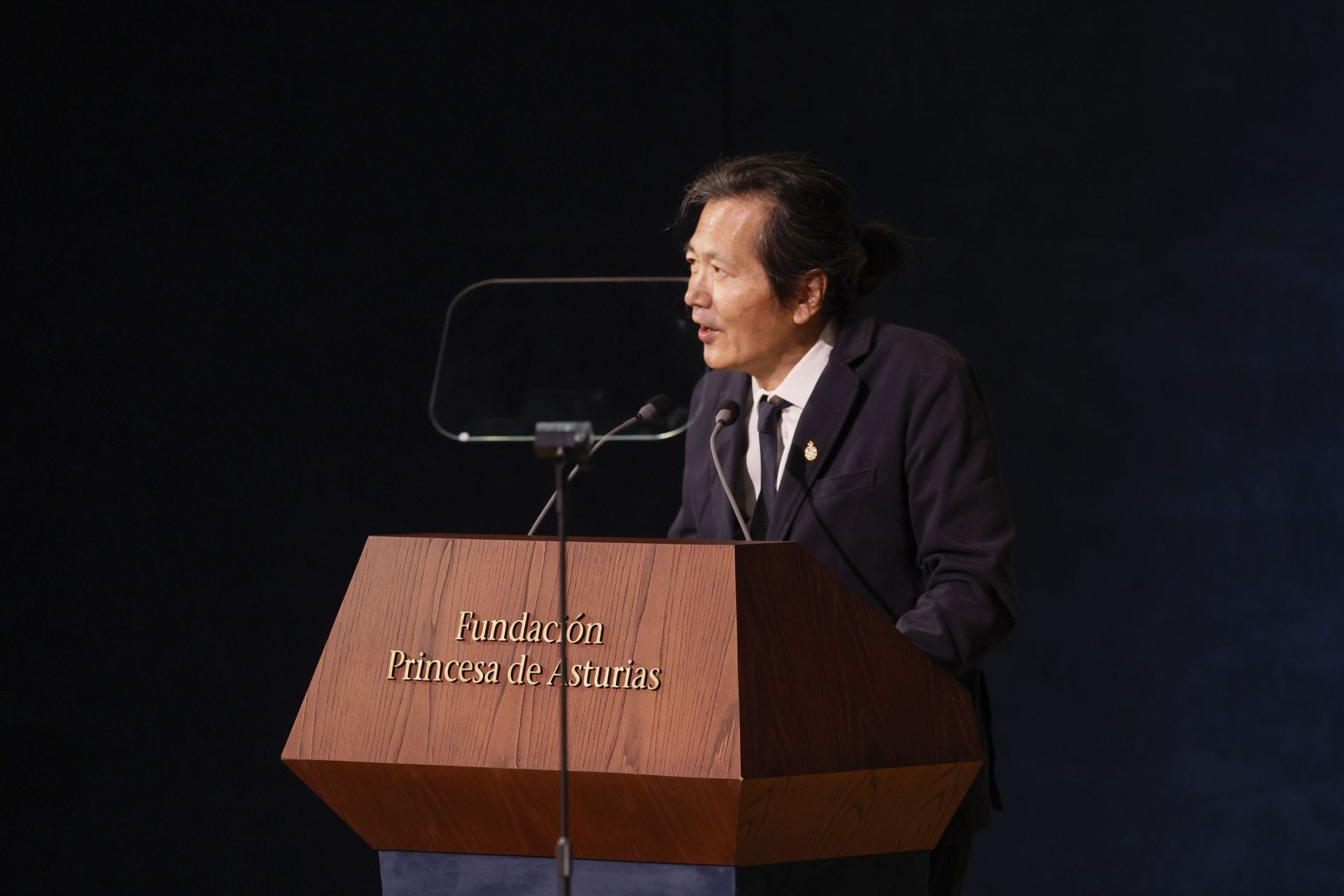 El filósofo alemán de orígen surcoreano Byung-Hul Han tras recibir el Premio de Princesa de Asturias de Comunicación y Humanidades 2025.