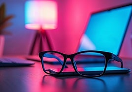 Si pasas mucho tiempo frente a pantallas no te pierdas estas gafas con filtro azul