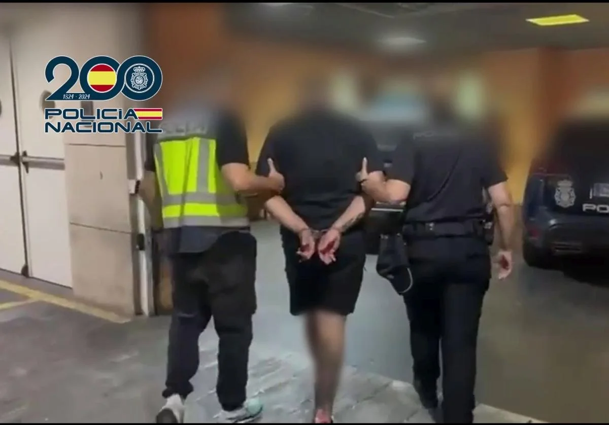 Uno de los hombres detenidos.