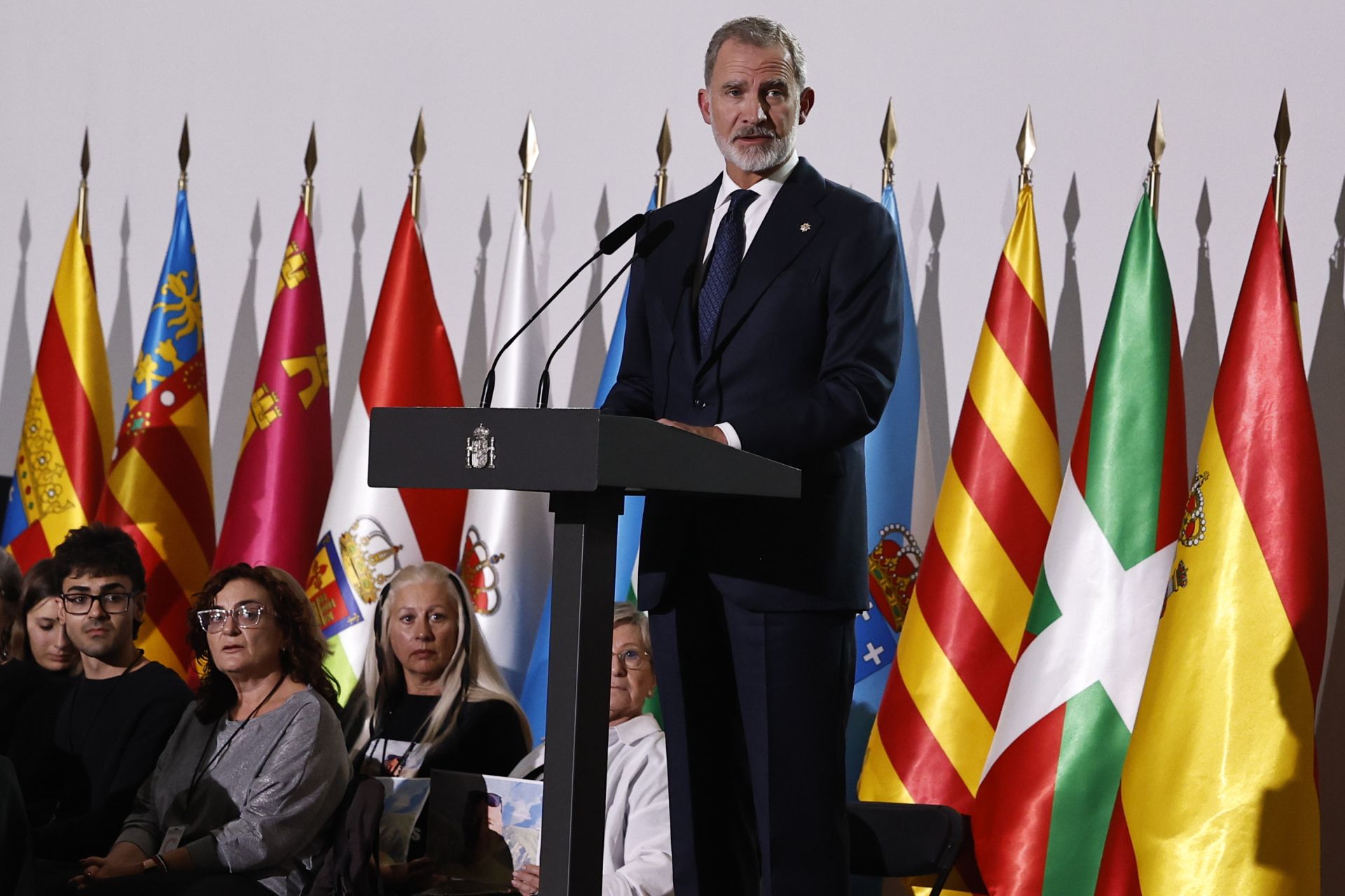 El rey Felipe VI interviene en el funeral de Estado por las 237 víctimas de la dana.