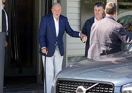 El rey emérito Juan Carlos I, en una de sus últimas apariciones públicas en España, en mayo pasado en la localidad de Sanxenxo (Pontevedra).