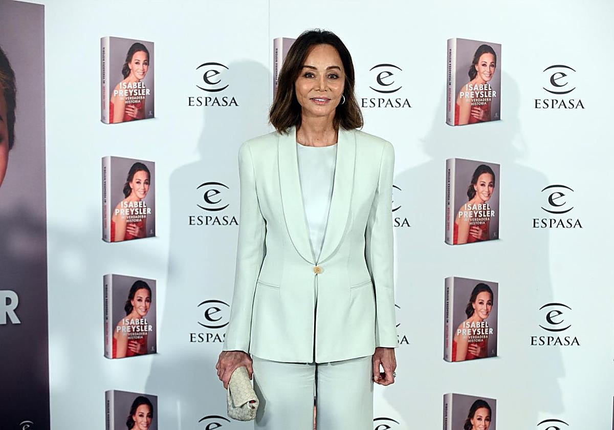 Isabel Preysler durante la presentación de sus memorias.