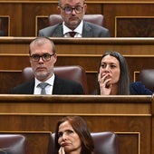 La portavoz de Junts per Catalunya Míriam Nogueras y el diputado Josep Maria Cruset en el Congreso de los Diputados.