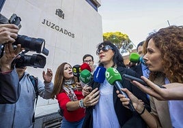 Juana Rivas llega este jueves a la sede judicial de Caleta.