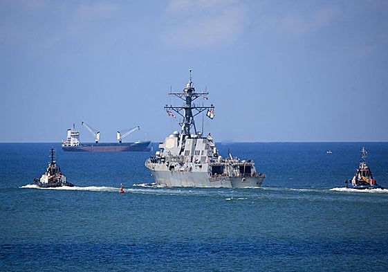 El destructor estadounidense USS Gravely zarpa de Trinidad y Tobago en medio de la creciente tensión entre EE UU y Venezuela.