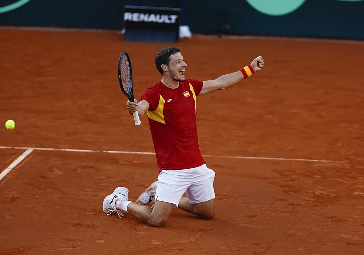 Pablo Carreño celebra la victoria ante el danés Elmer Moeller, en el último duelo de Copa Davis.