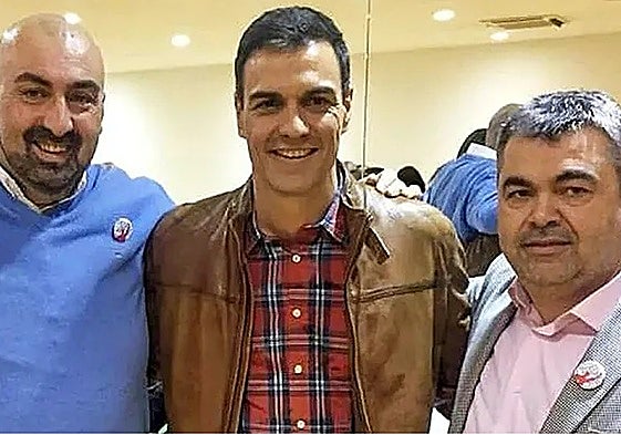 Pedro Sánchez, Koldo García y Santos Cerdán