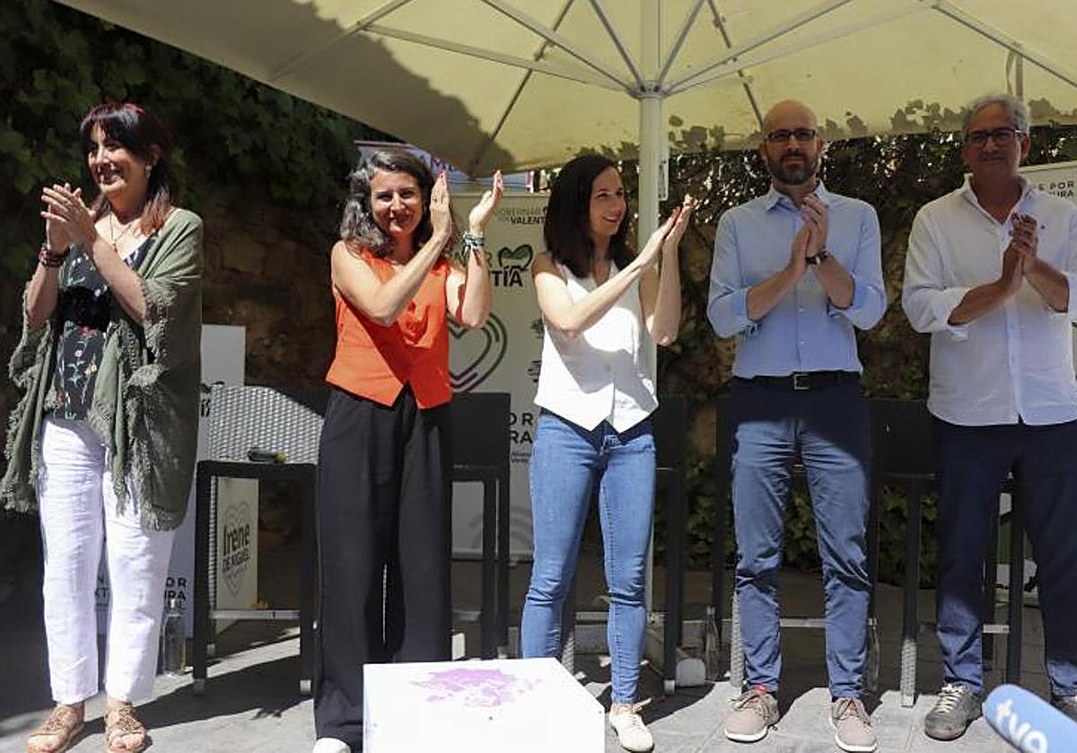 Ione Belarra y la candidata de Unidas por Extremadura, Irene de Miguel, durante la campaña a las elecciones extremeñas d 2023.
