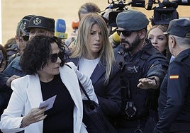 La periodista Maribel Vilaplana llega este lunes al juzgado de Catarroja para testificar por el 29-O.