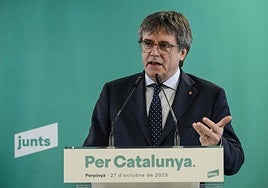 Carles Puigdemont, líder de Junts, en una rueda de prensa