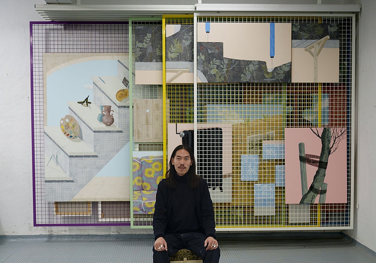 An Wei, en su estudio de Usera, en Madrid, durante la entrevista.