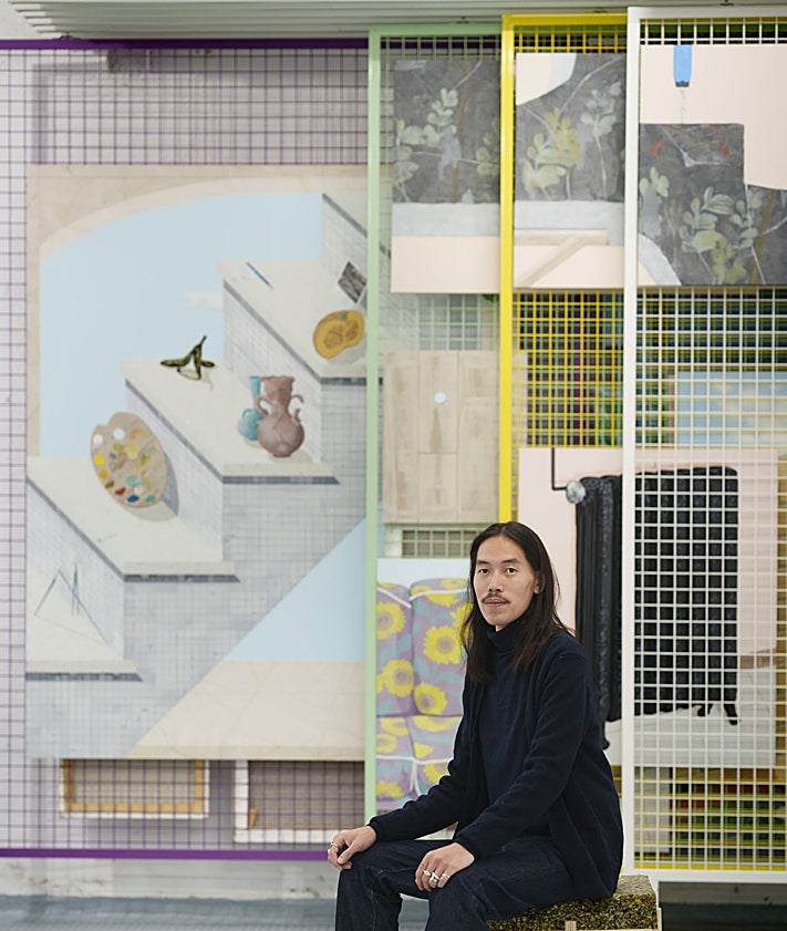 Imagen secundaria 2 - El artista An Wei, en su estudio de Madrid.