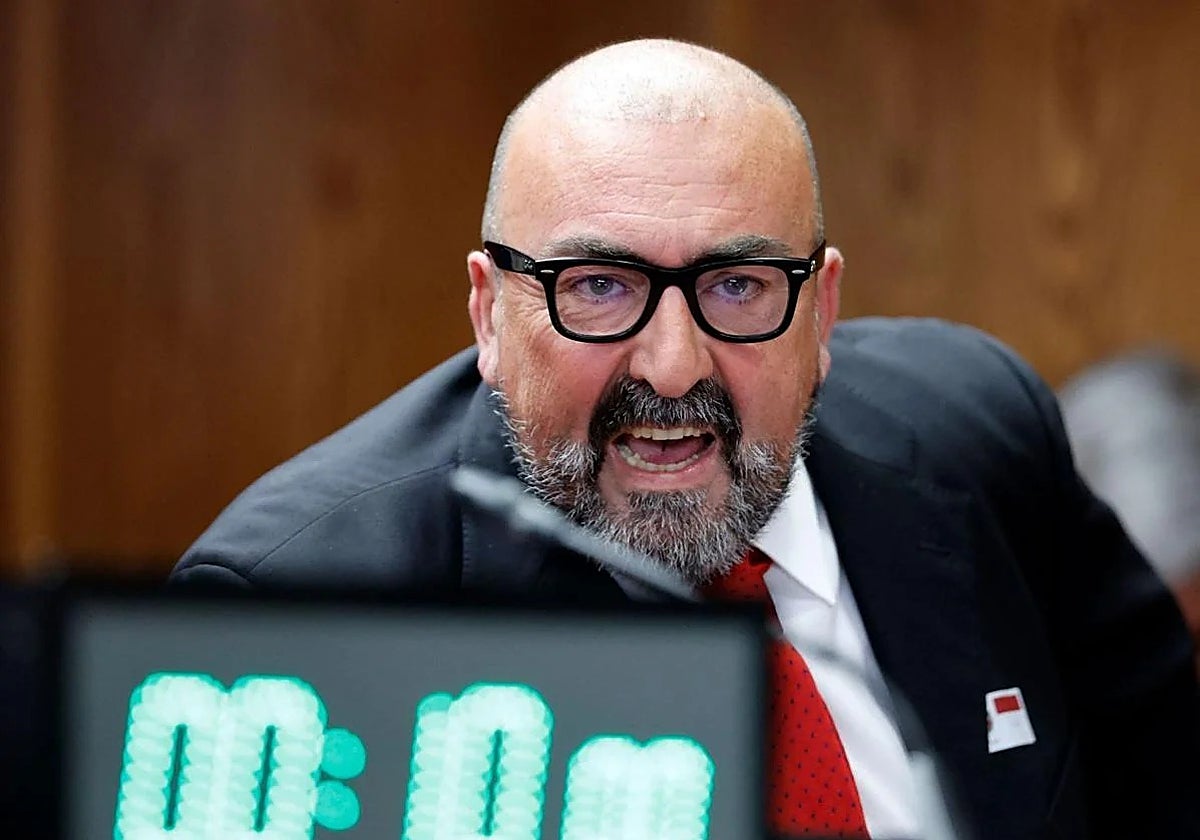 Koldo García, exasesor del ministro socialista José Luis Ábalos, visiblemente airado en su comparecencia ante el Senado en abril pasado