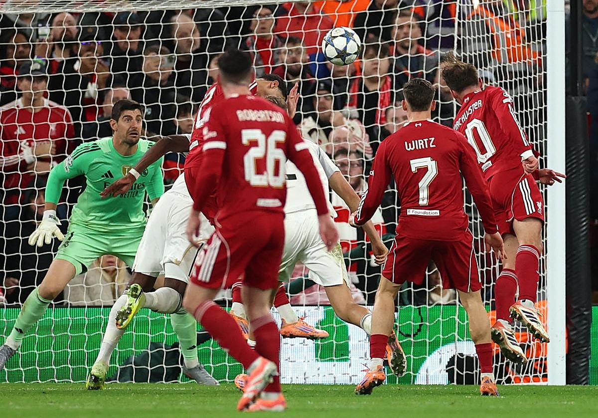 Así hemos narrado la derrota del Real Madrid en Anfield