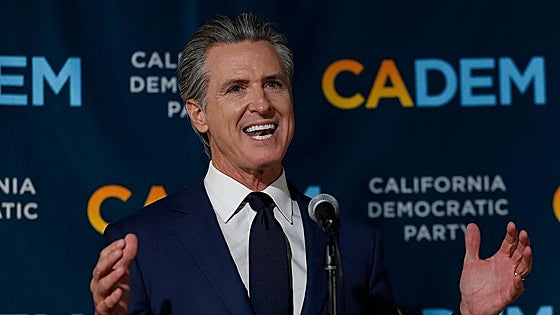 Gavin Newsom, el gobernador de California que se atreve a desafiar el «autoritarismo» de Trump