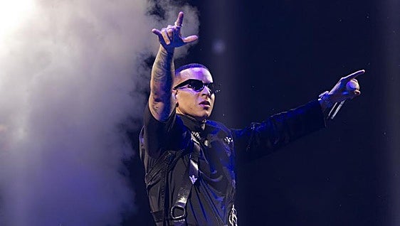 Bizarrap y Daddy Yankee actuarán para la NFL en el partido del Bernabéu