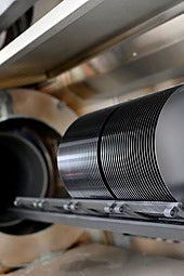 Obleas de silicio en una línea de montaje de Nexperia