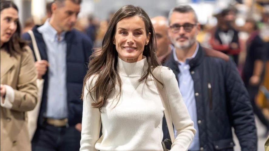 Lo que ha comprado la reina Letizia en su salida sorpresa a la Feria BioCiultura: un protector solar y una copa menstrual