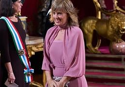 El primer duelo de estilo de Marta Carazo y Rosa Lerchundi, las dos mujeres fuertes en Zarzuela