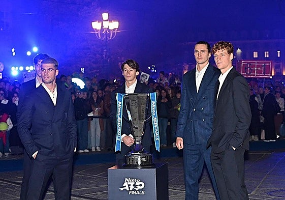 Alcaraz debuta contra De Miñaur con el número uno en el horizonte