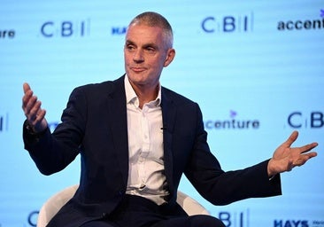 Dimite el director de la BBC tras ser acusado de manipular declaraciones de Trump