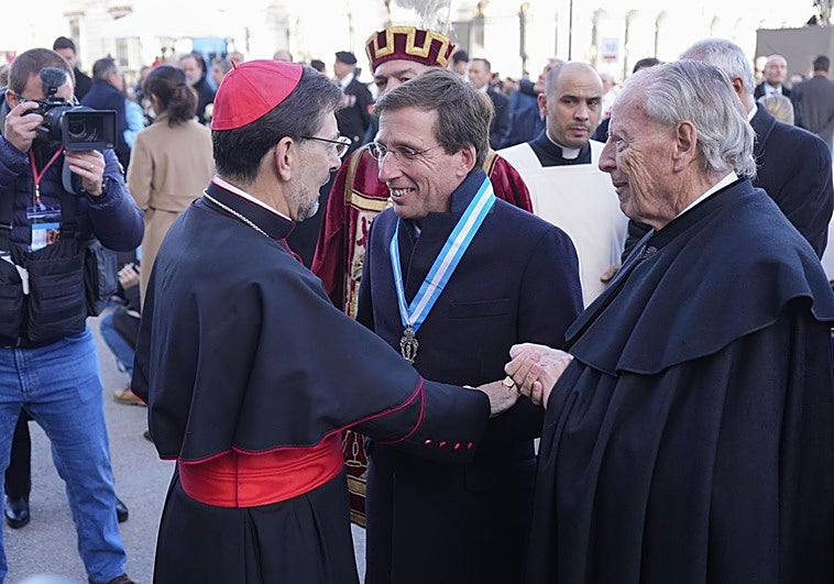 El arzobispo de Madrid espera que el Vaticano resuelva «con rapidez» el caso del obispo de Cádiz