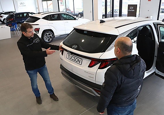 Un concesionario de coches.