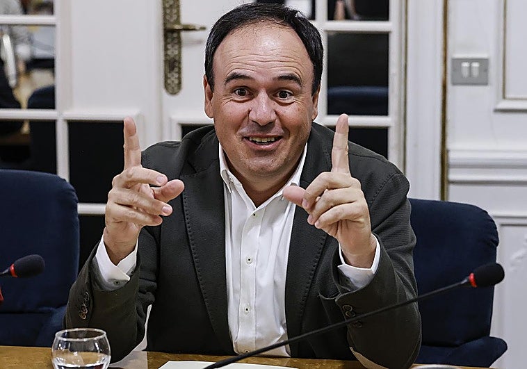 Juan Francisco Pérez Llorca, durante la celebración este lunes de la junta de Síndics.