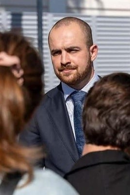 Nicolás Battini, en el centro, durante un acto político en Córcega.